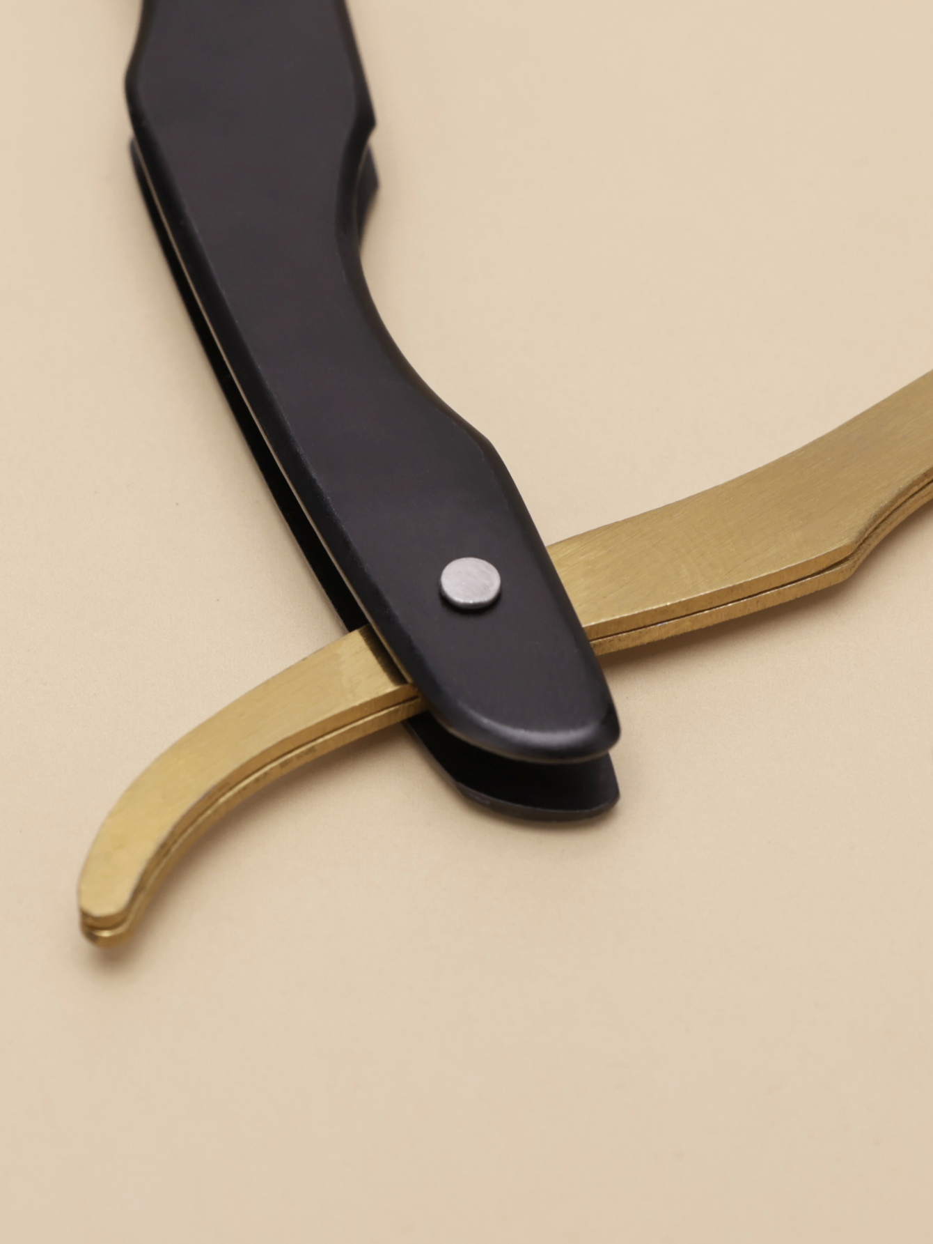 Men's Shaving Knife Manual Sha - مراجعة Straight Razor Safety وسعره