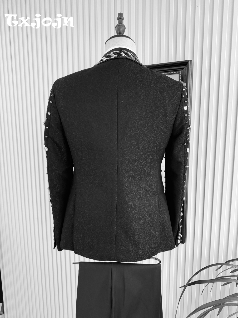 Elegant Crystal Business Suit  - مراجعة Men'S Grooming Trends وسعره